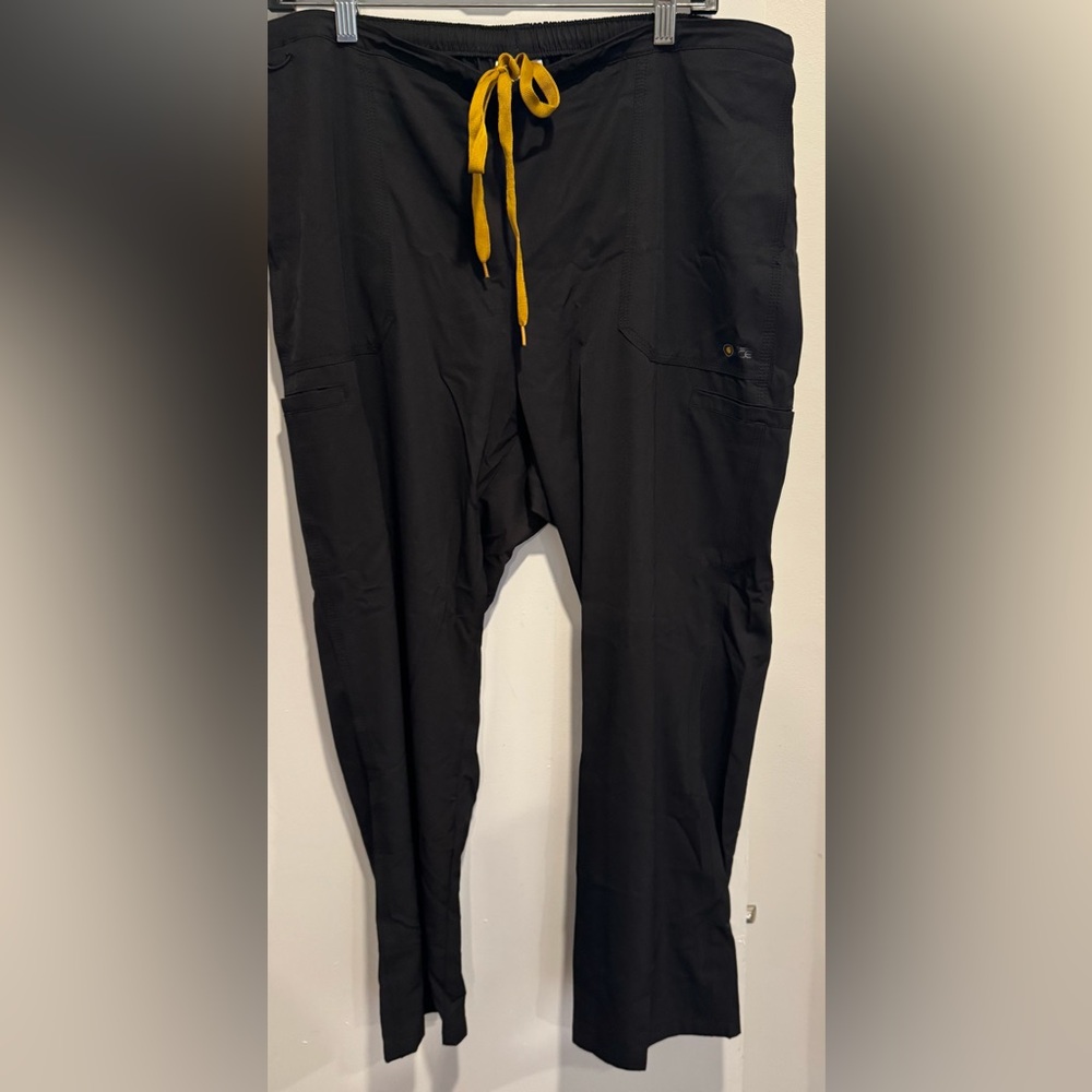 Carhartt WOMEN'S FORCE LIBERTY TWILL STRAIGHT LEG SCRUB PANT Black stretch XL